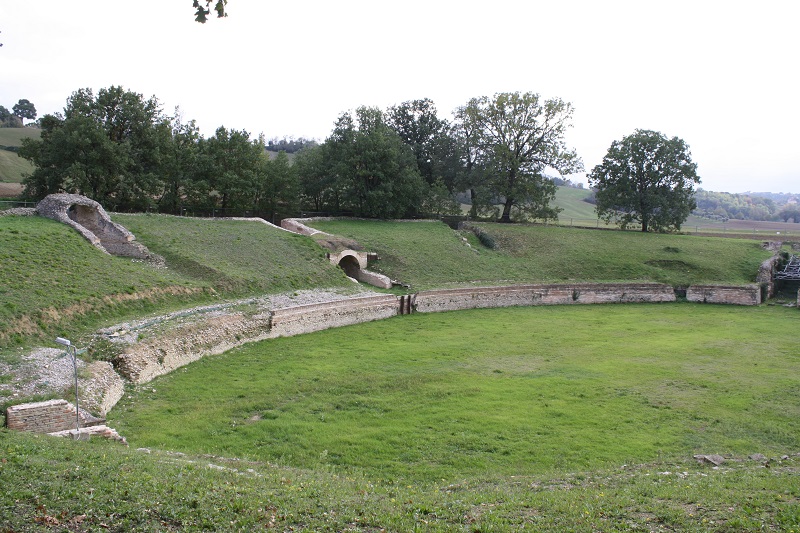 Anfiteatro romano di Suasa