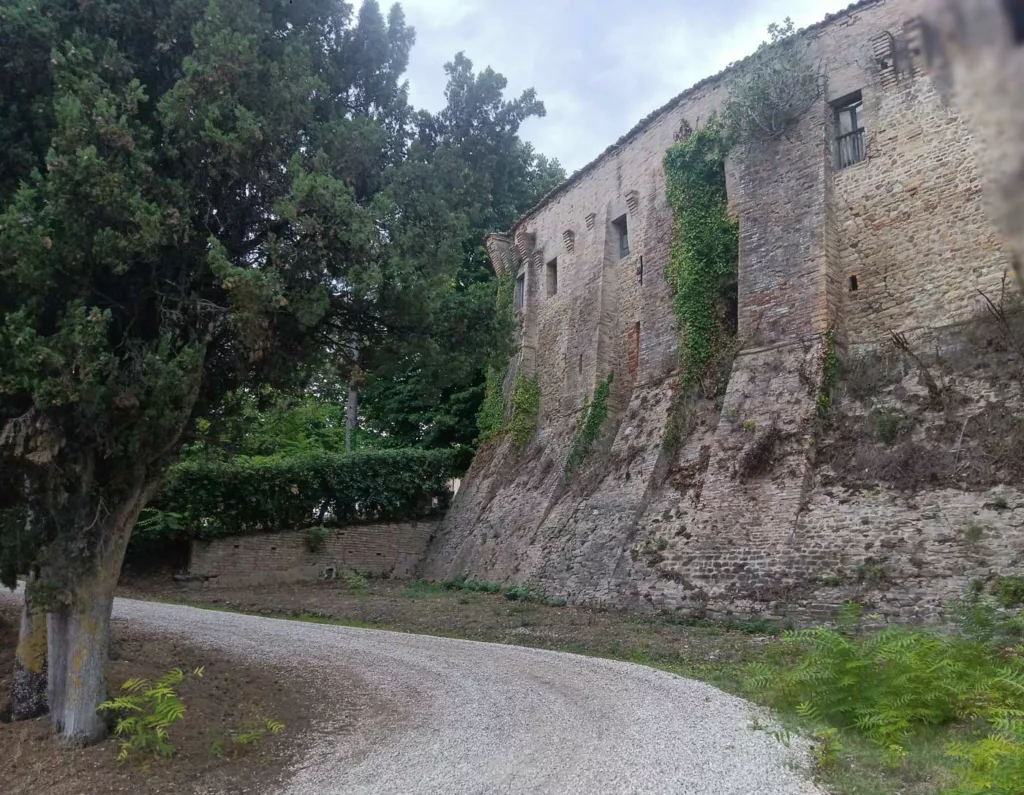 Rocca di Montevarmine - Carassai (AP)